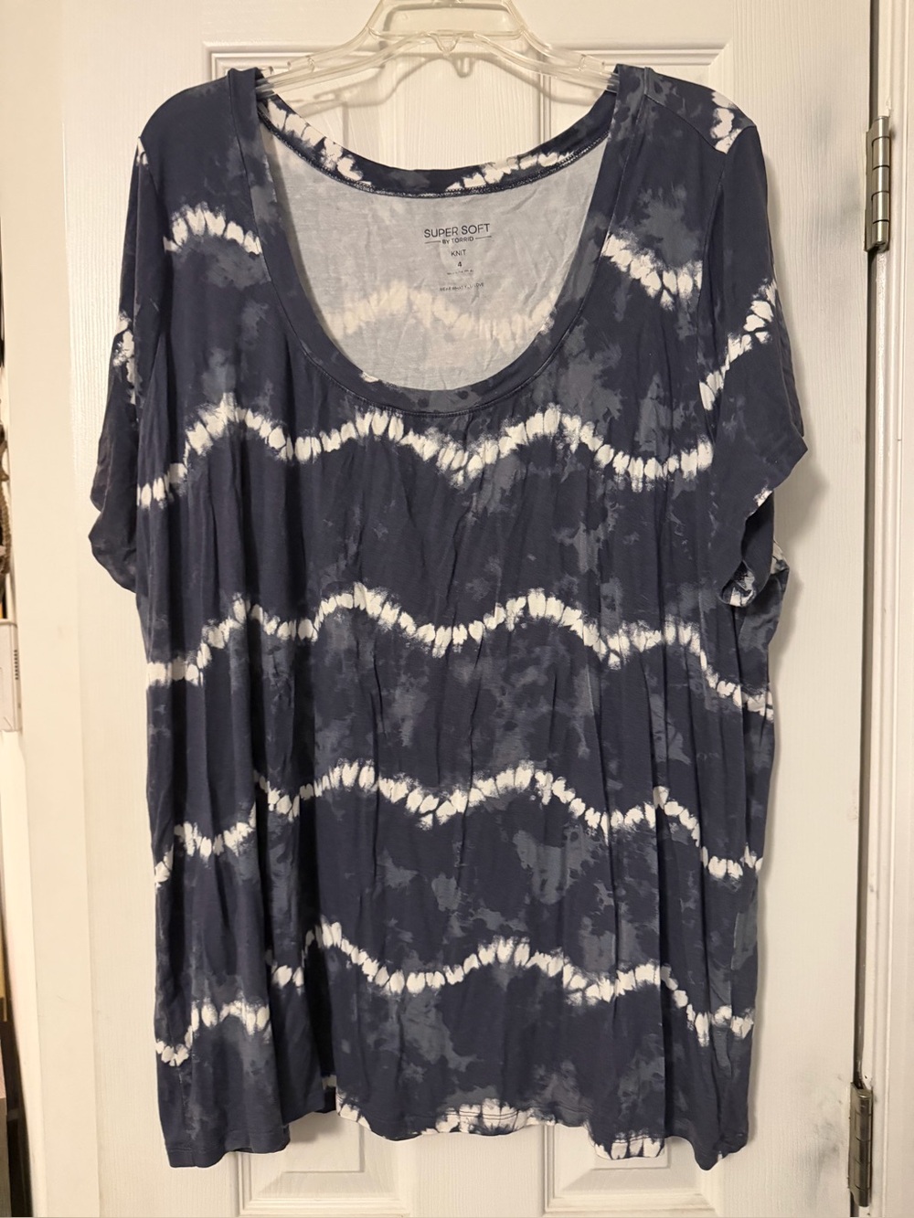torrid Navy and White Tie-Dye Scoop Neck Tunic